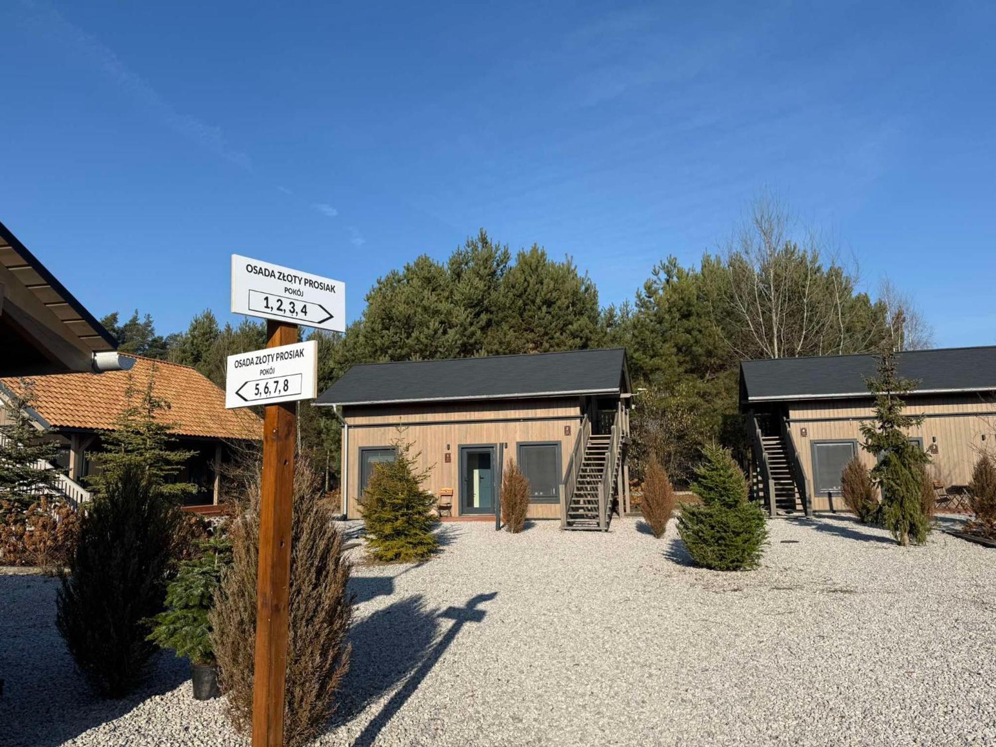 Oberza Pod Zlotym Prosiakiem Hotell Nieborów Exteriör bild