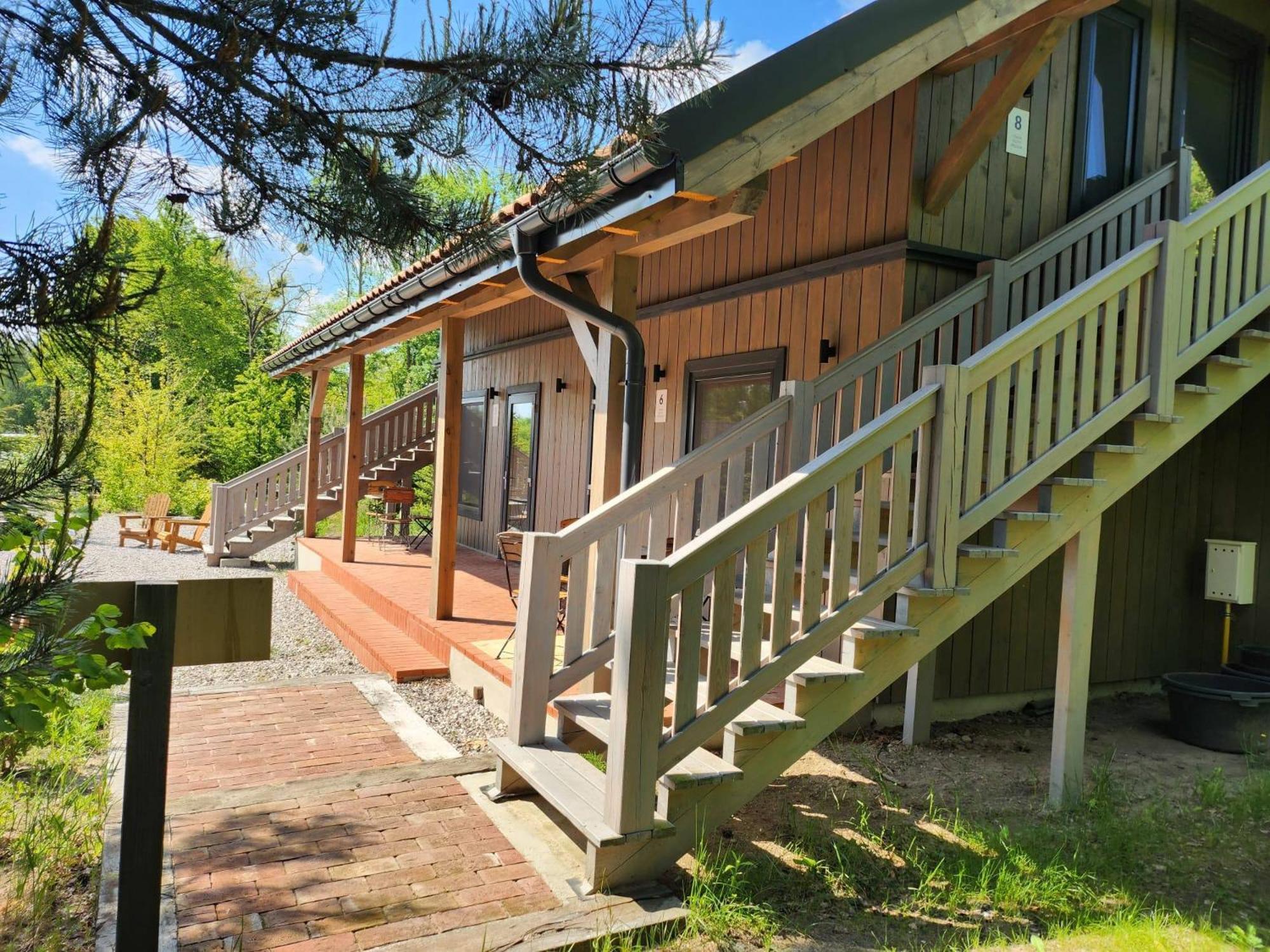 Oberza Pod Zlotym Prosiakiem Hotell Nieborów Exteriör bild