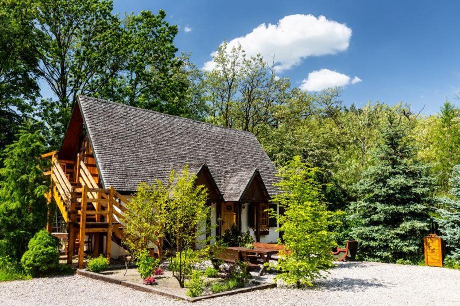 Oberza Pod Zlotym Prosiakiem Hotell Nieborów Exteriör bild